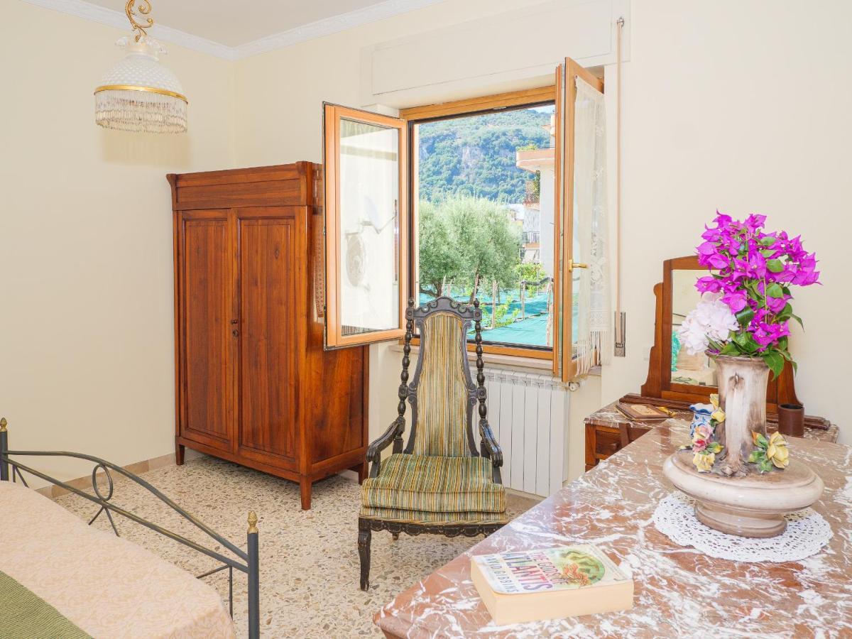 Aranci Apt 67 - Sorrento Centre And Vesuvius View المظهر الخارجي الصورة