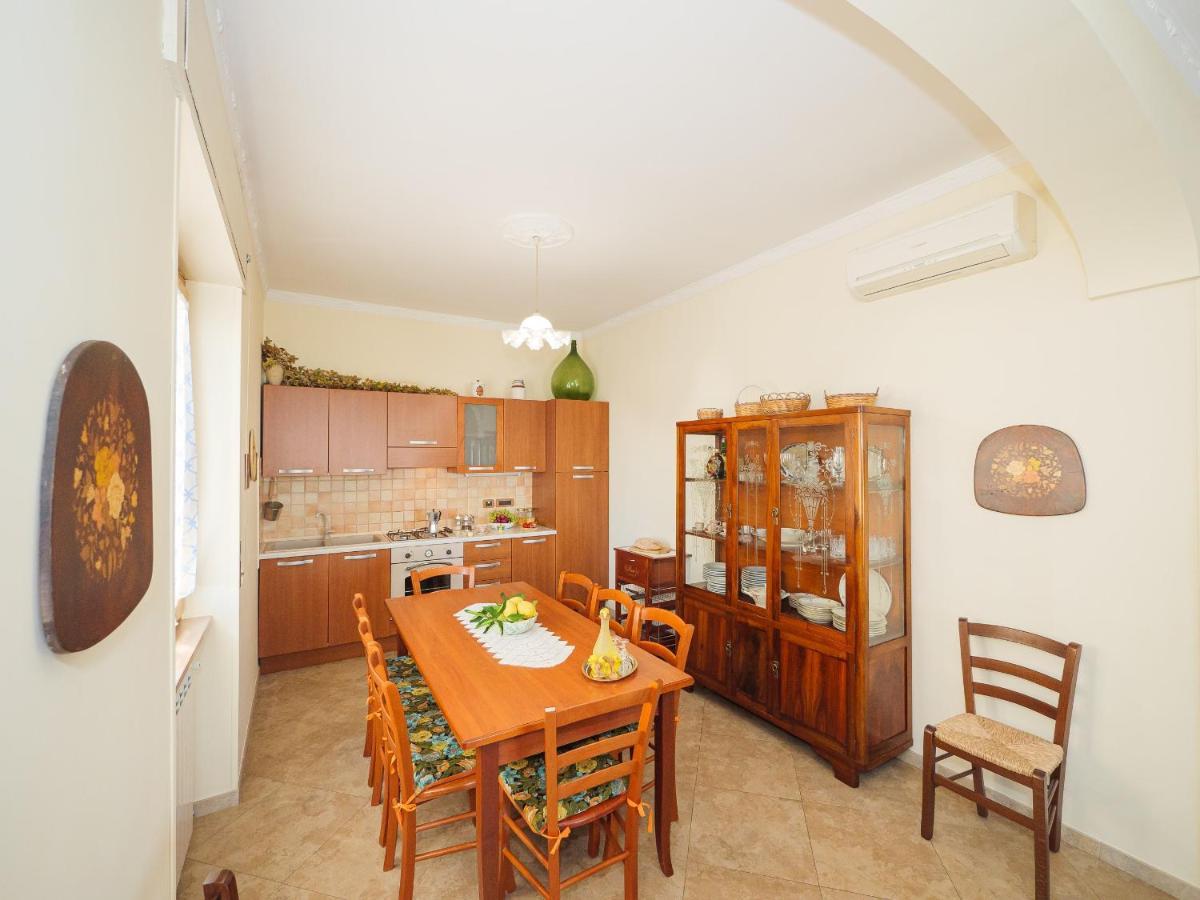 Aranci Apt 67 - Sorrento Centre And Vesuvius View المظهر الخارجي الصورة