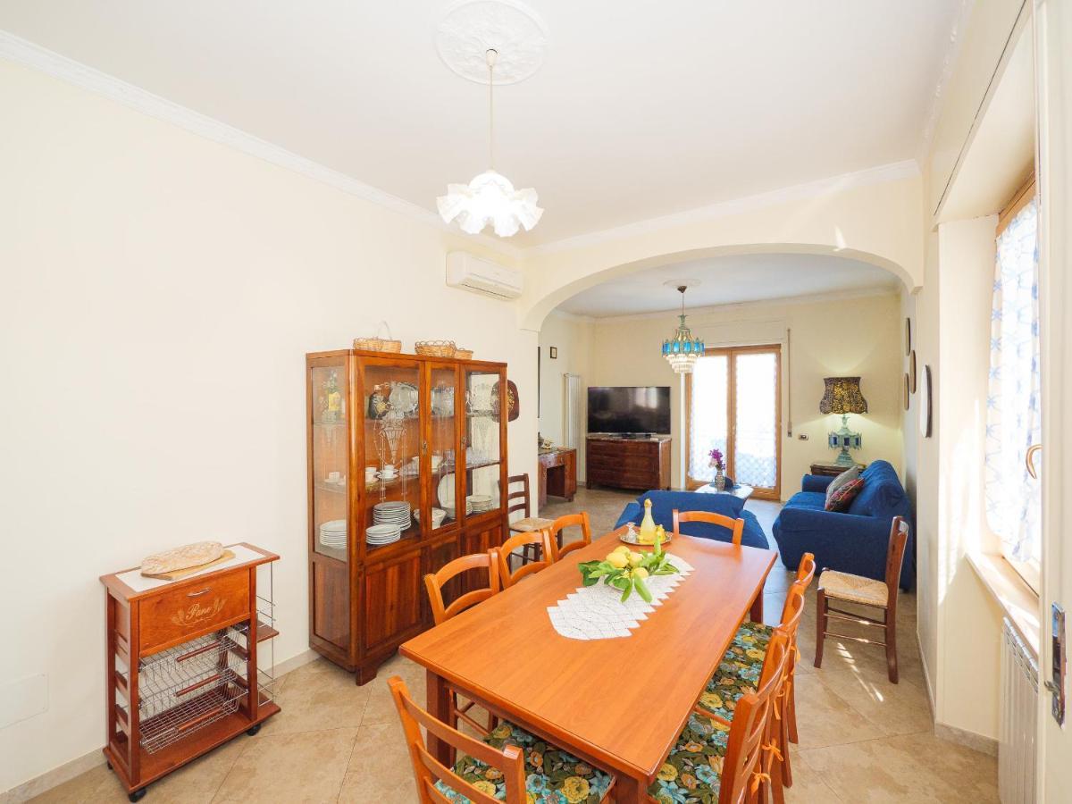 Aranci Apt 67 - Sorrento Centre And Vesuvius View المظهر الخارجي الصورة
