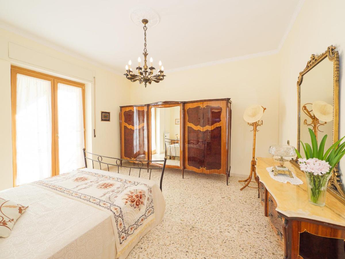 Aranci Apt 67 - Sorrento Centre And Vesuvius View المظهر الخارجي الصورة